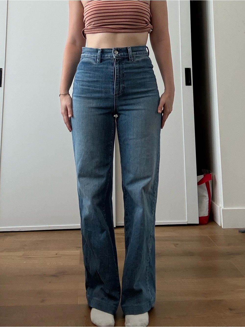 Le Jean High Rise Wide Leg Medium Wash Jean Size 26